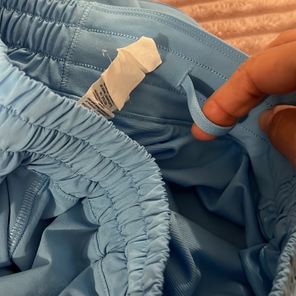 Lululemon Hotty Hot Short II *Long 4" *swift, color: Breezy size 4 in EUC. - Picture 11 of 14